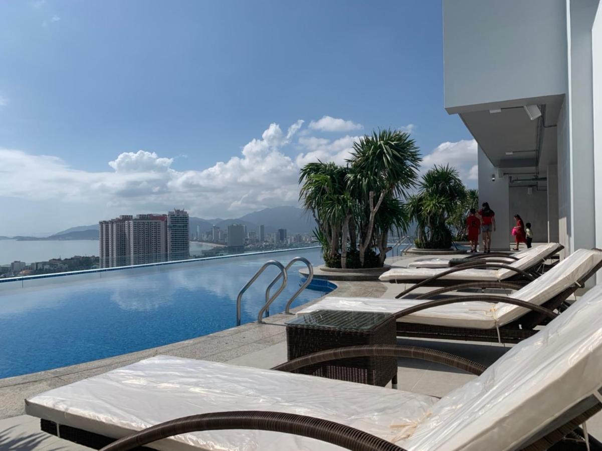 Scenia Bay Oceanfront By Housing Lejlighed Nha Trang Eksteriør billede