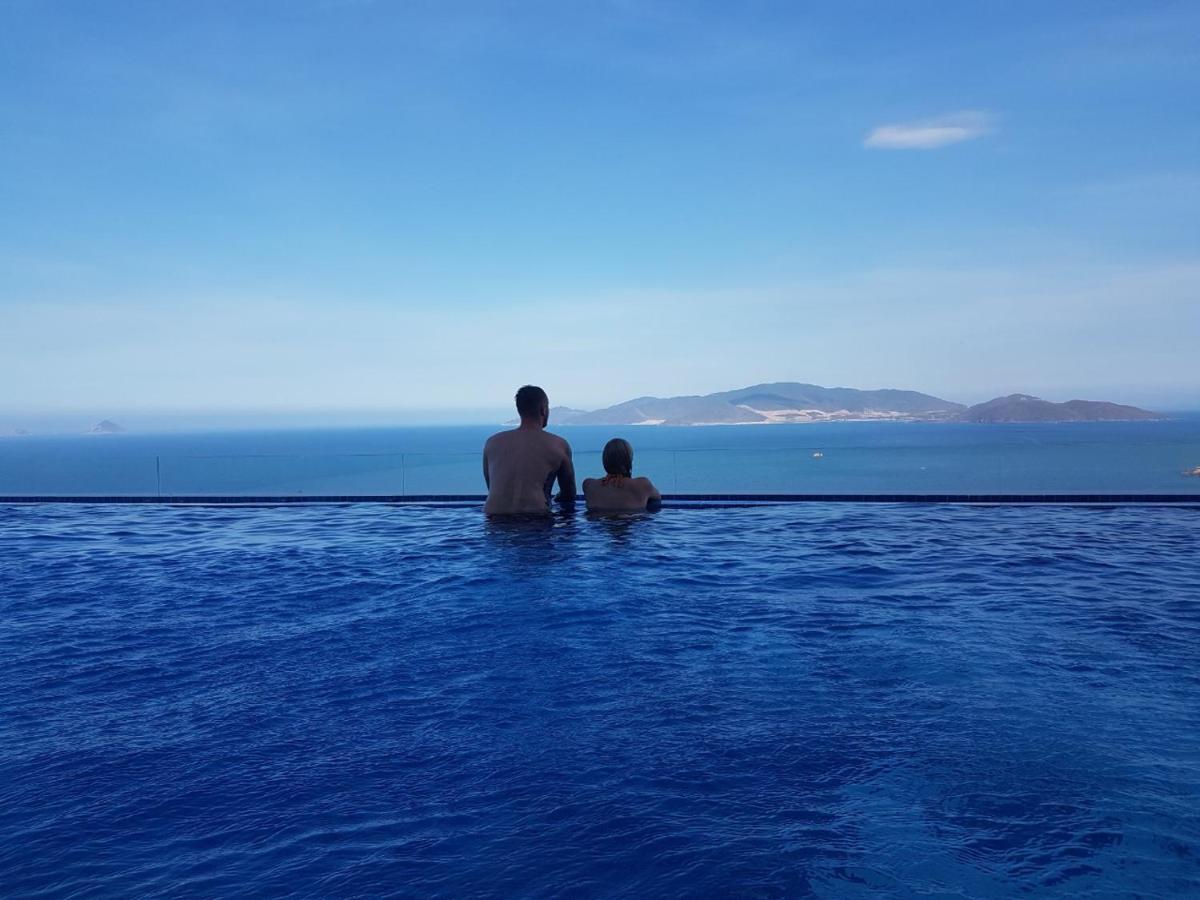 Scenia Bay Oceanfront By Housing Lejlighed Nha Trang Eksteriør billede