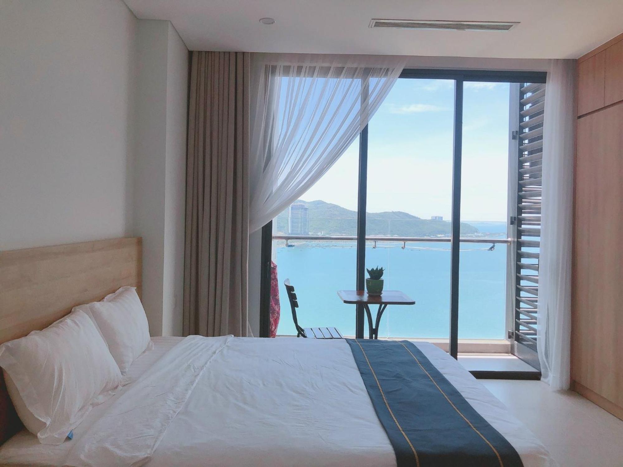 Scenia Bay Oceanfront By Housing Lejlighed Nha Trang Eksteriør billede