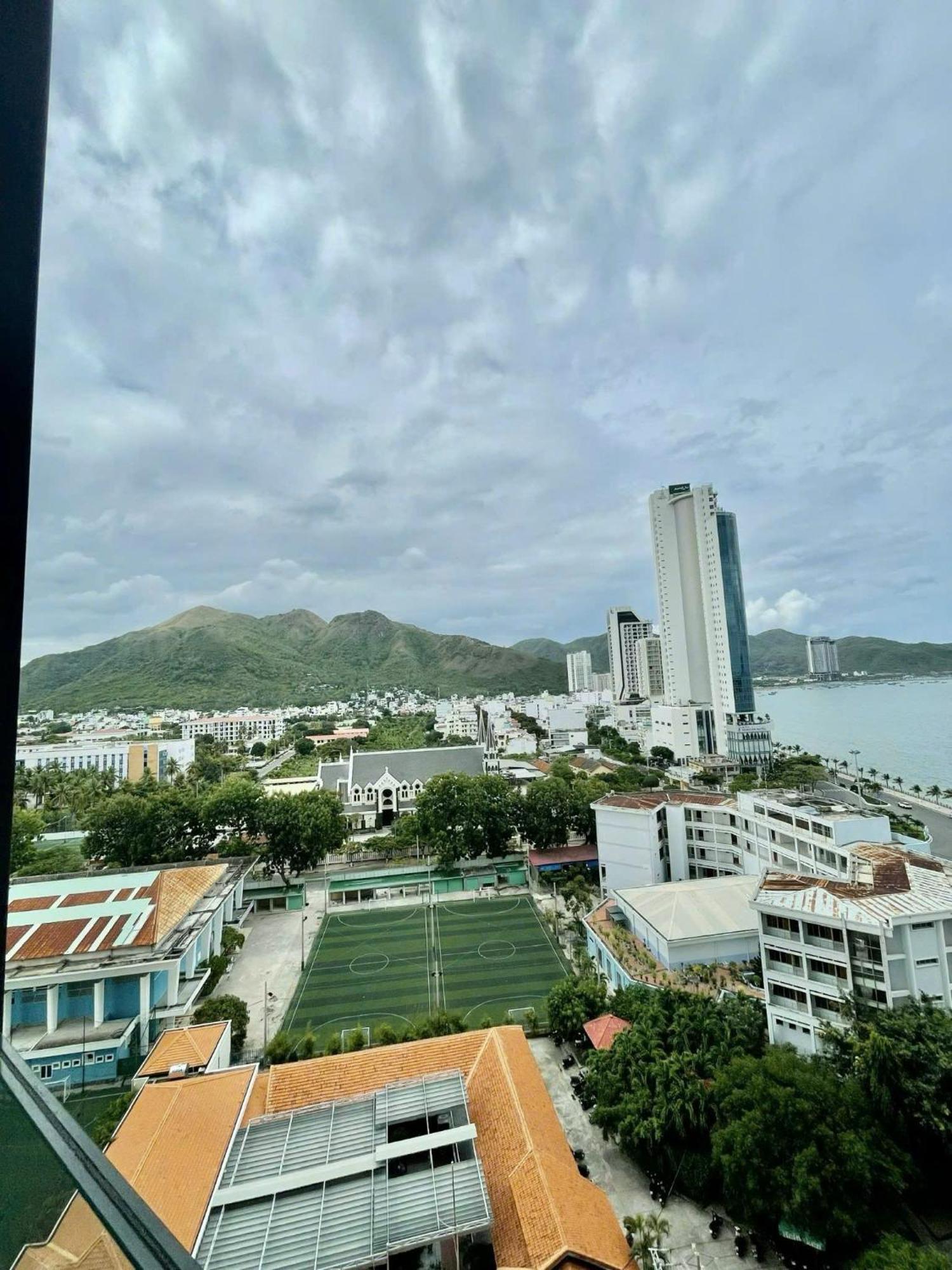 Scenia Bay Oceanfront By Housing Lejlighed Nha Trang Eksteriør billede