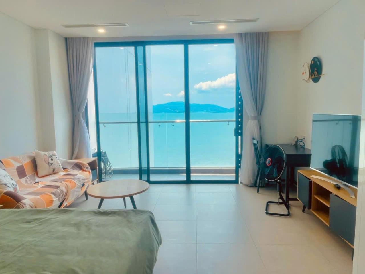 Scenia Bay Oceanfront By Housing Lejlighed Nha Trang Eksteriør billede