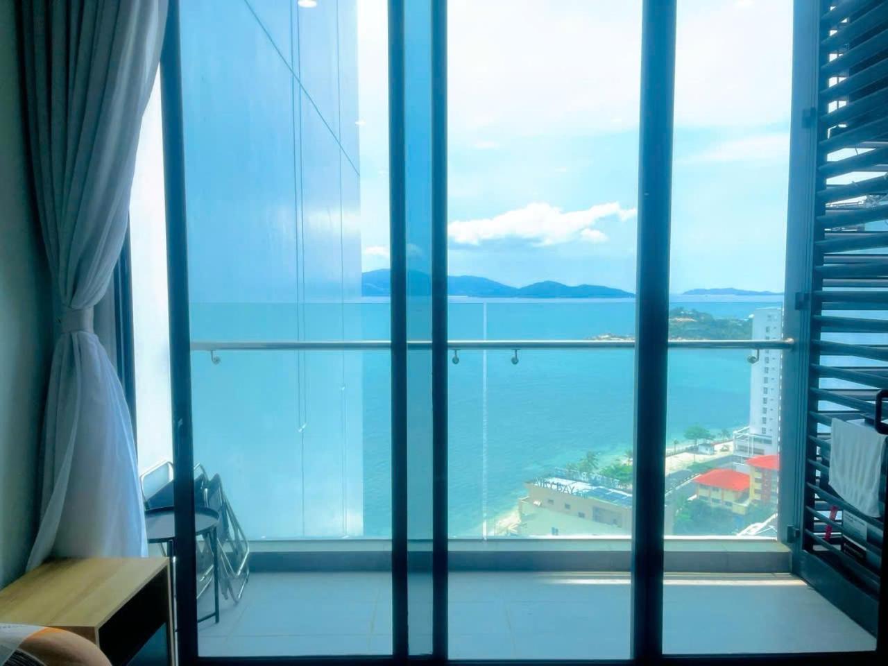 Scenia Bay Oceanfront By Housing Lejlighed Nha Trang Eksteriør billede