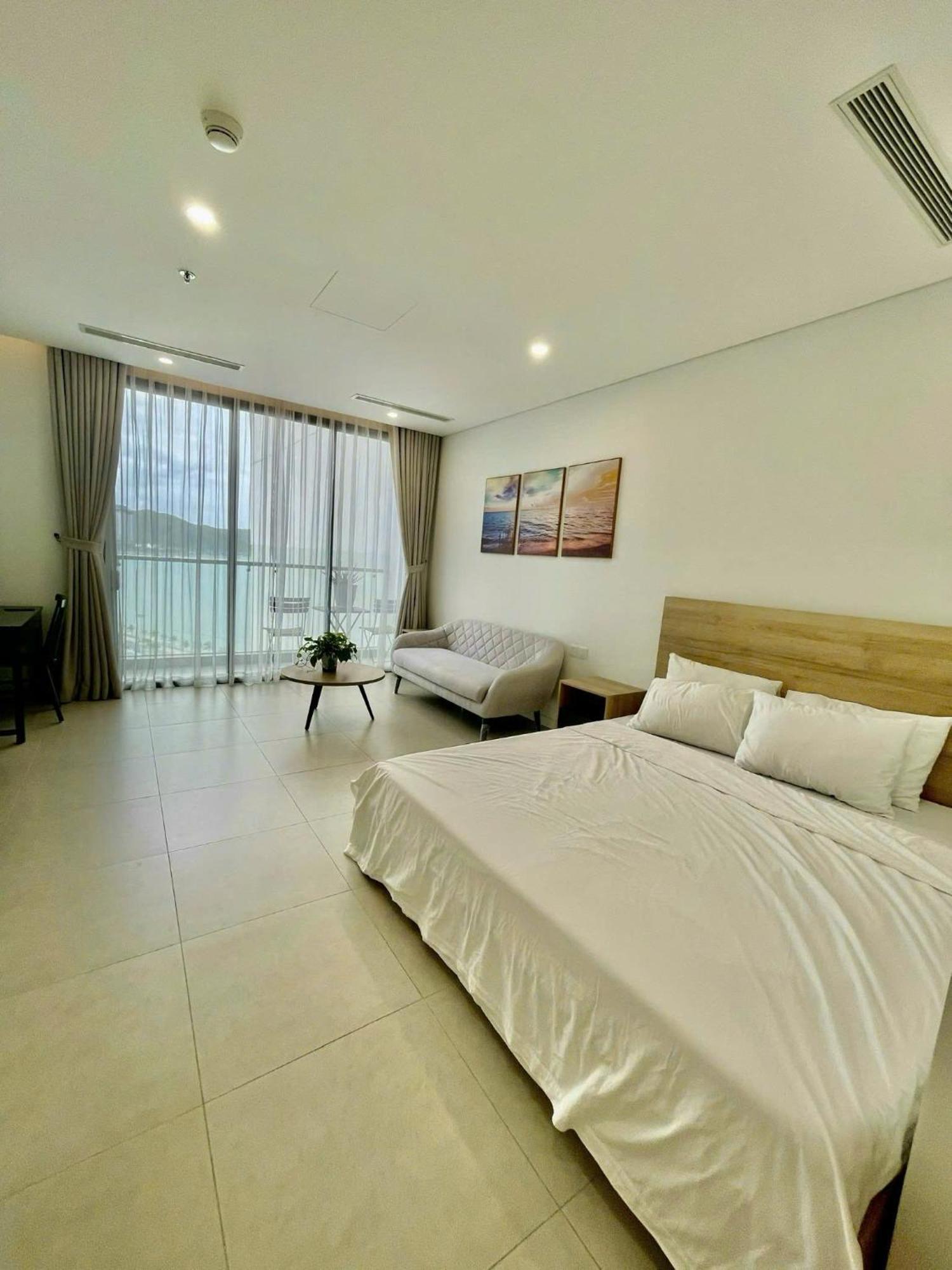 Scenia Bay Oceanfront By Housing Lejlighed Nha Trang Eksteriør billede