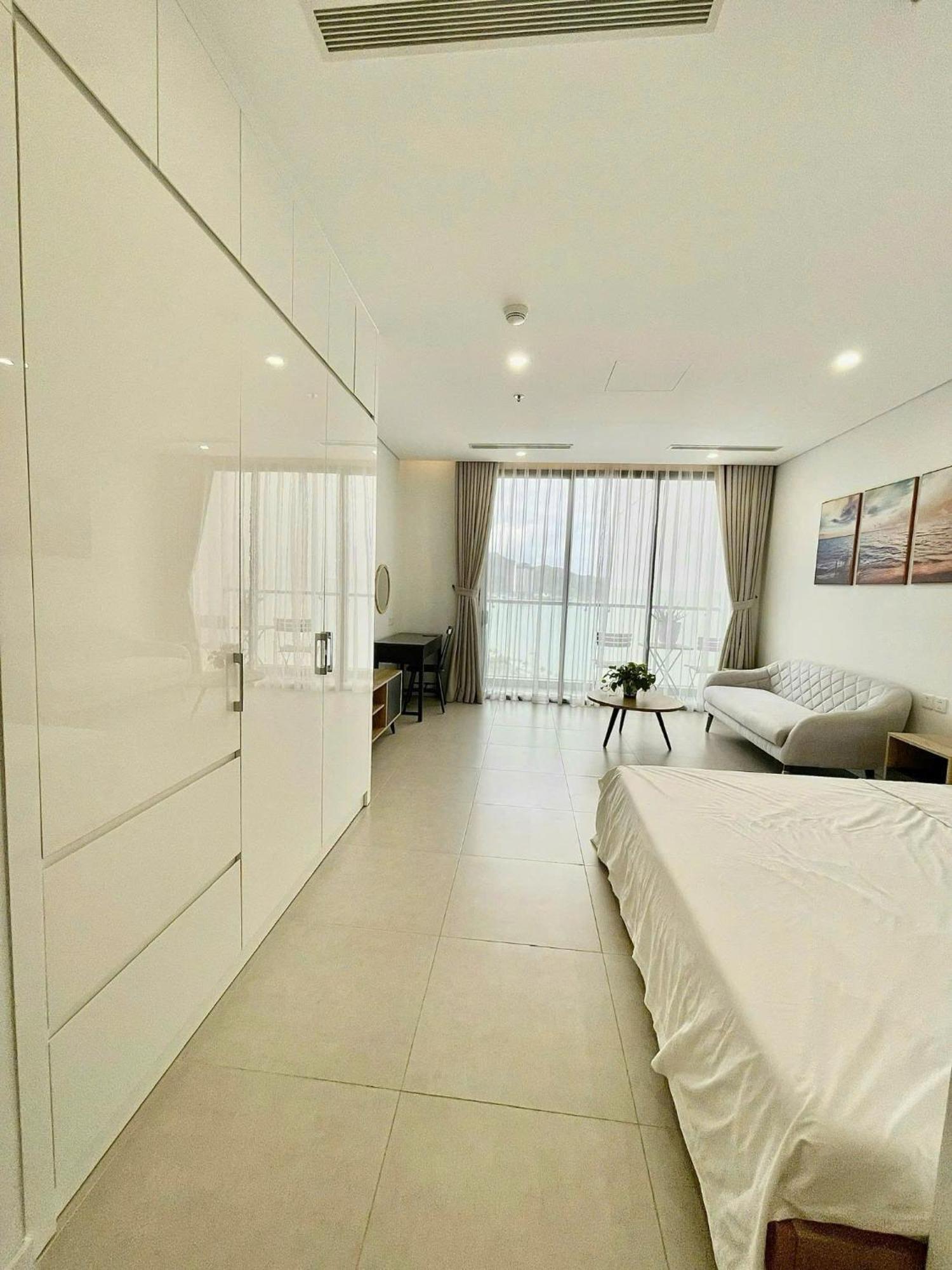 Scenia Bay Oceanfront By Housing Lejlighed Nha Trang Eksteriør billede
